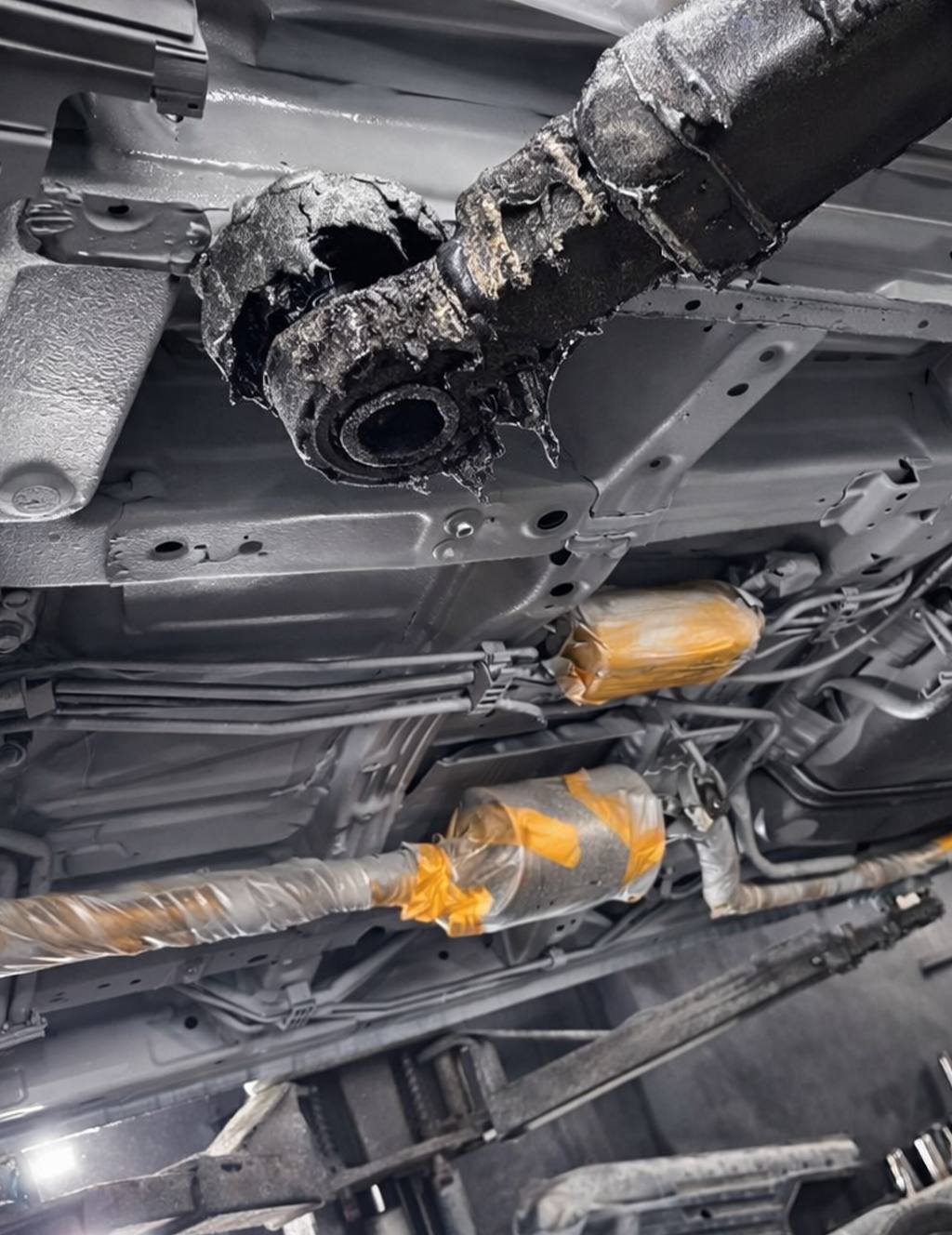 Honda минивэн — очистка днища